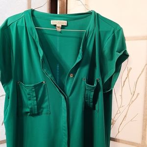 Green soft blouse Dana Buchman